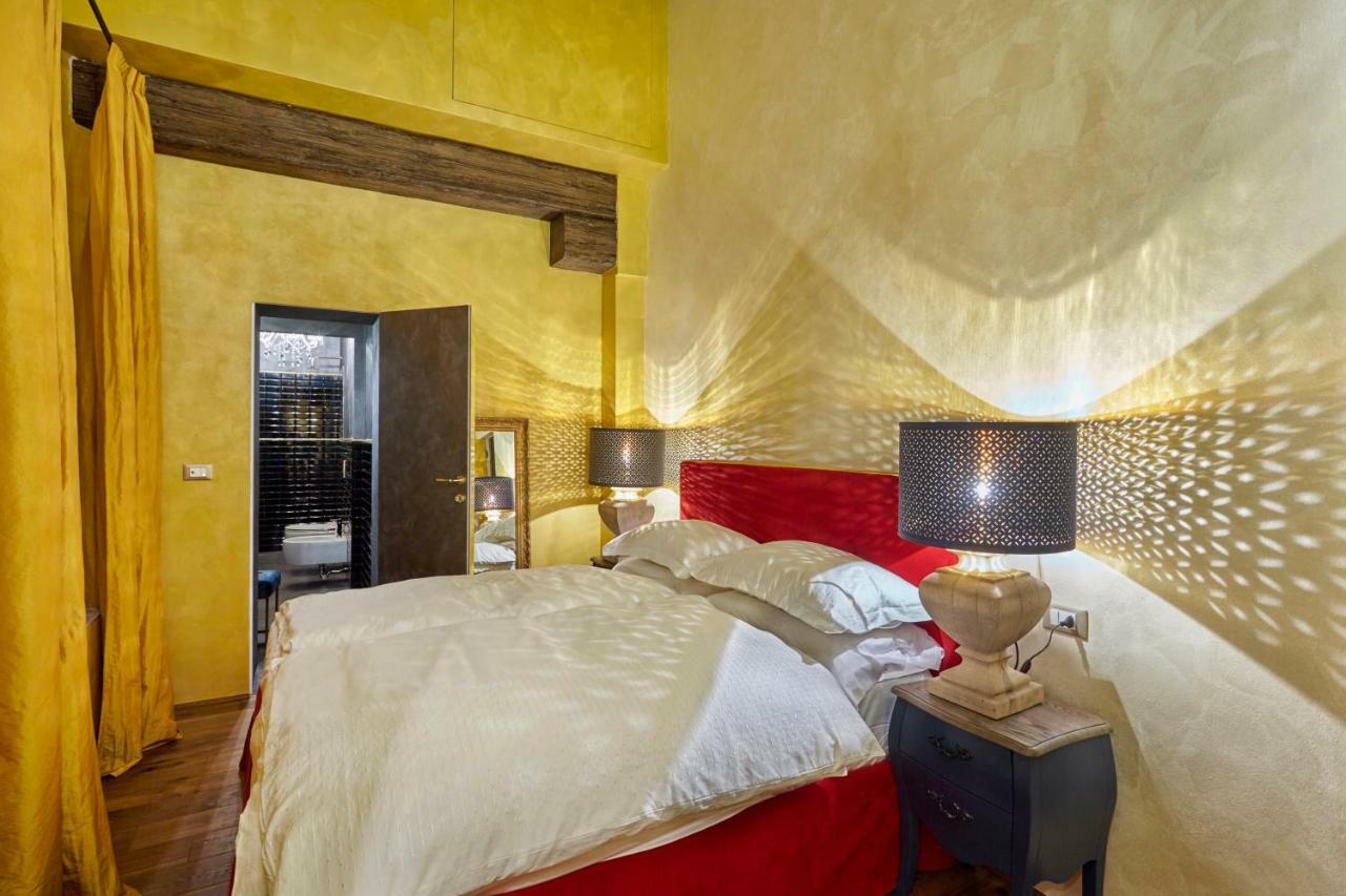Palazzo Di Alcina - Residenza D'Epoca - Luxury- Acomodação com café da manhã Bolonha Exterior foto